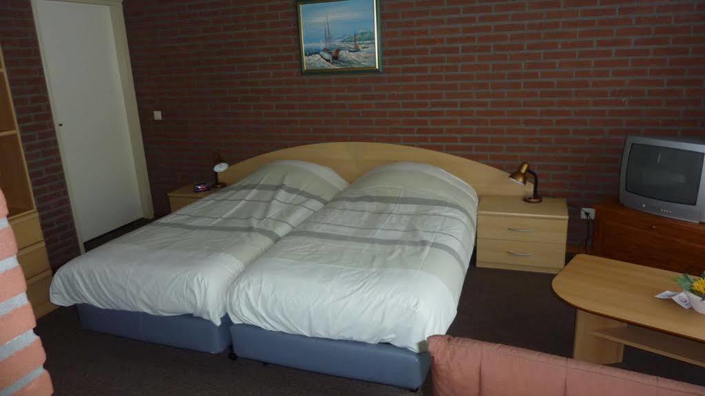 Motel Paradiso Bad Nieuweschans Bagian luar foto